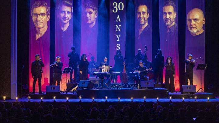 Nou Romancer y Cap pela celebran sus 30 años de música en el Teatre Principal de Inca