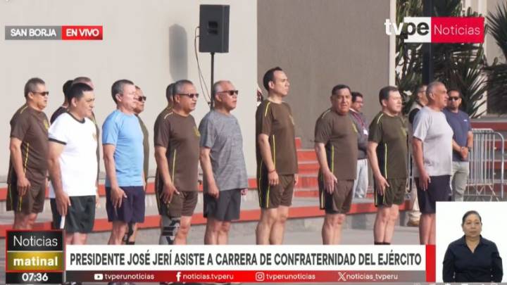Presidente Jerí participa en izamiento de la bandera en el Cuartel General del Ejército