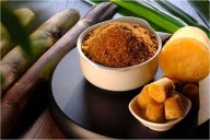 Does Jaggery with Warm Water Really Support Lung Health? Gurugram Pulmonologist Shares His View Amid Rising Pollution