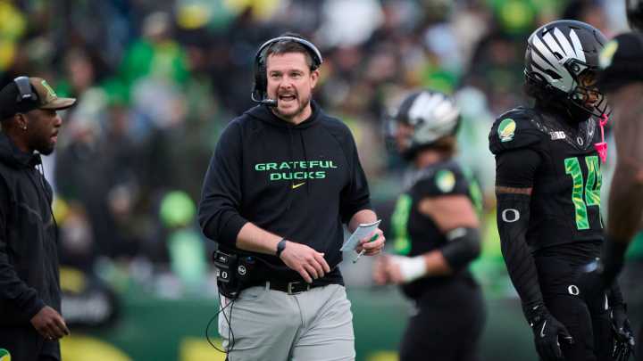 Dan Lanning reaffirms commitment to Oregon on 'College GameDay'