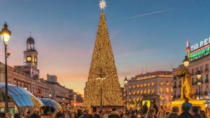 El truco que nadie conoce para ver las luces de Navidad de Madrid 2025 sin aglomeraciones