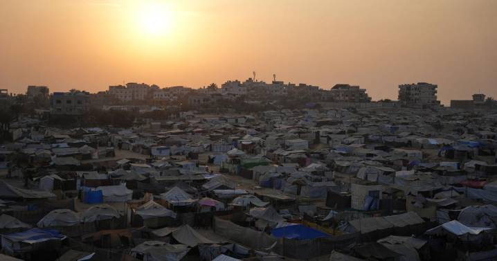 Llegan a Israel restos de rehén entregados por Hamás, afirma ejército israelí