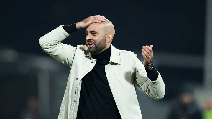 Claudio Giráldez: «Cuando hemos querido subir el nivel y reaccionar, era tarde»