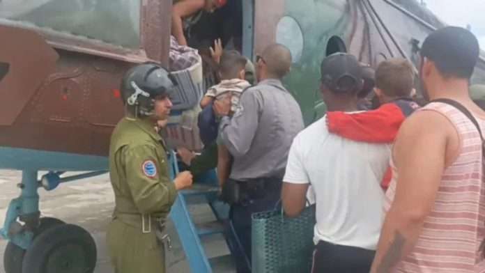 Rescatan a miles de damnificados por huracán Melissa en Cuba