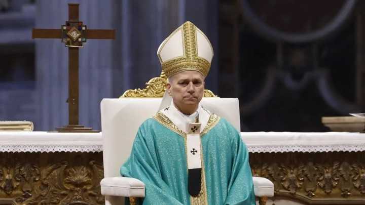 El papa León XIV lamenta el trato 'extremadamente irrespetuoso' a los migrantes en Estados Unidos