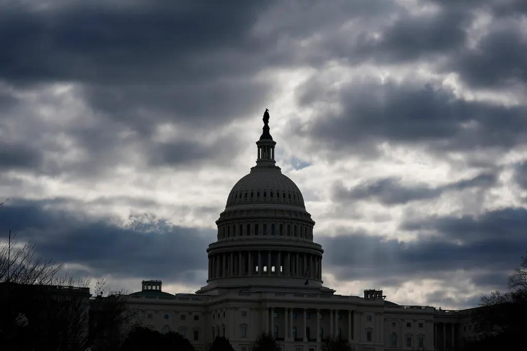 Government shutdown talks show movement after 35 days