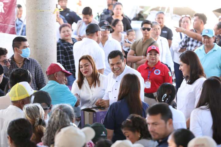 Gobiernos invierten $1,323 millones para obras y bienestar en Tenosique