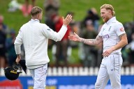 Ex-England star offers advice to Ben Stokes and Joe Root on handling Ashes hostility