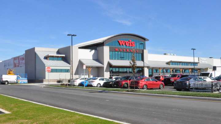 Supermarket to open north of Middletown with more stores, restaurants