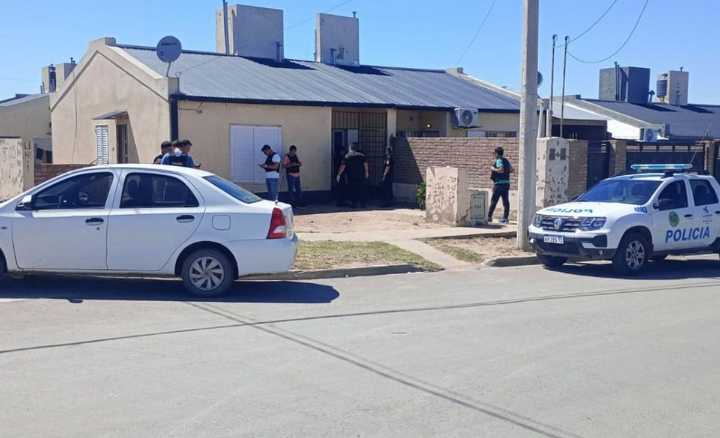 Hirieron a un joven con un disparo en una de sus piernas