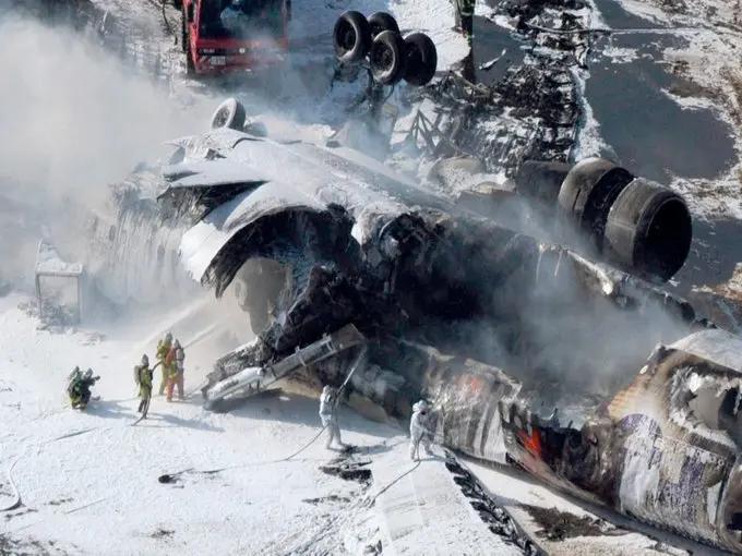 [Watch] UPS Cargo Plane Crashes After Takeoff From Louisville Airport; Seven Dead, Several Injured