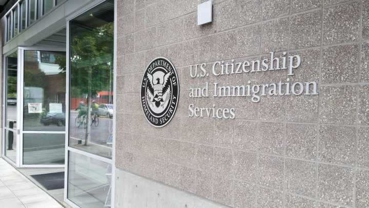 Estados Unidos "paraliza todas las decisiones de asilo" después del tiroteo en Washington