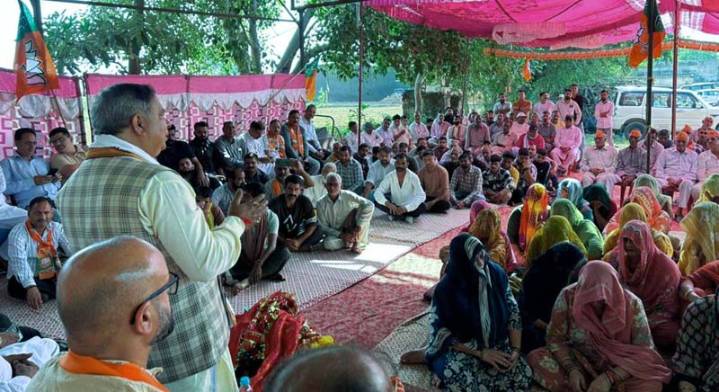 Sat Sharma asks BJP cadre to intensify campaign for Devyani Rana