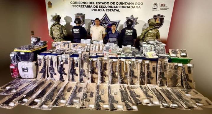 Caen en Cancún dos operadores del CJNG con poderoso arsenal