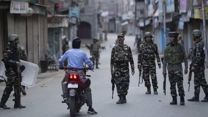 Counter Intelligence Raids Multiple J&K Locations In Doctor