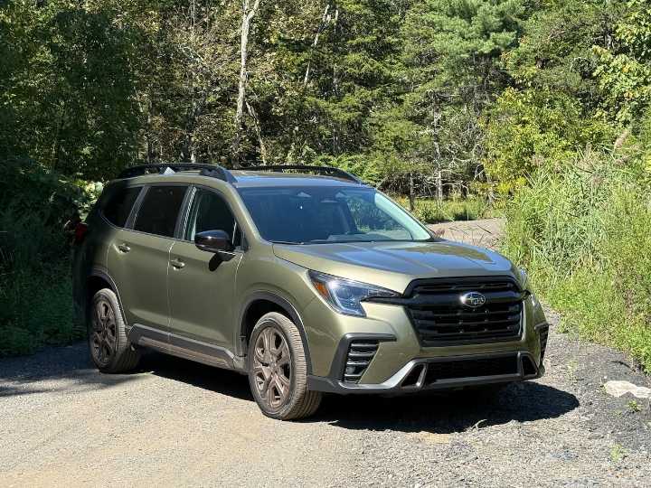 2025 Subaru Ascent moves people and stuff