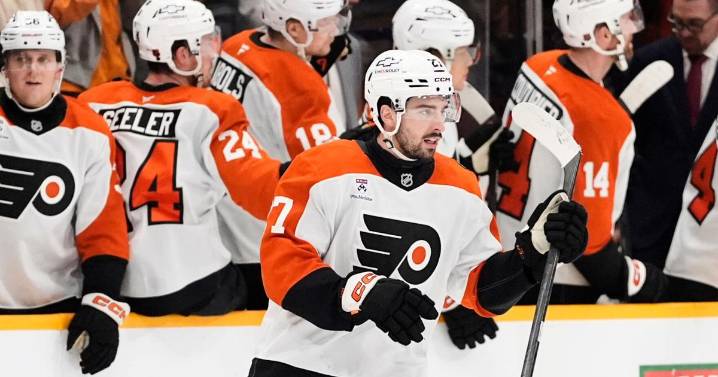 Konecny and Vladar lead Flyers to 3-1 win over Predators
