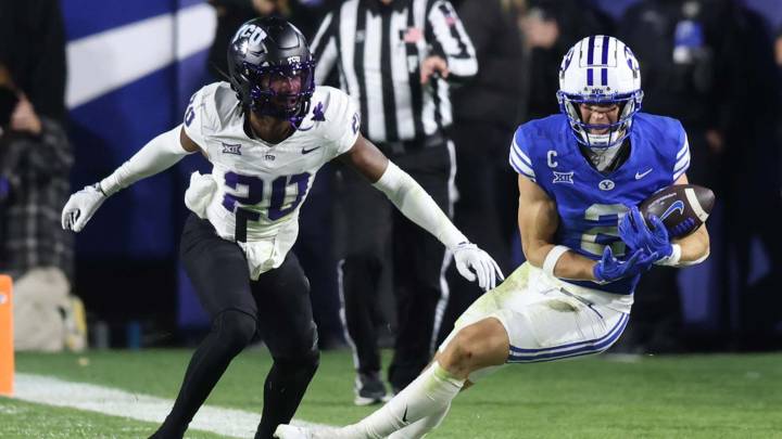 BYU WR Chase Roberts exits Cincinnati game with injury