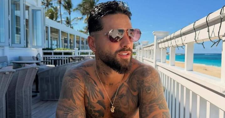 Maluma's Shirtless Look Is Impossible to Ignore