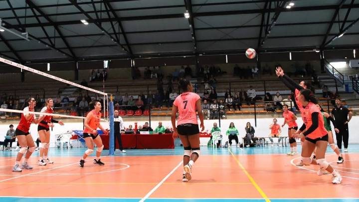 El Arroyo, en un pésimo momento, se enfrenta al líder