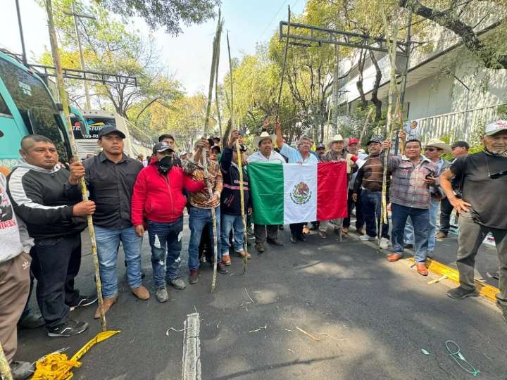 Cañeros y Sader instalarán mesa de trabajo para plan de rescate, retiran bloqueo