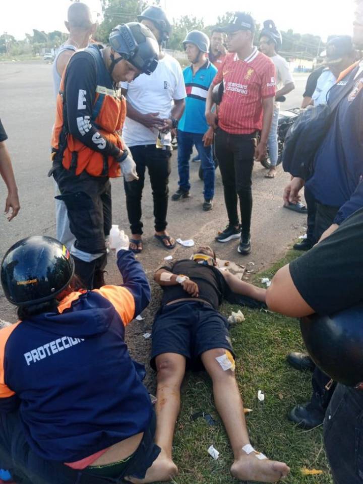 Dos hombres sufren graves lesiones tras arrollar a un perro en...