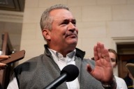 Frustrated Russia hawks wade into Trump Ukraine talks