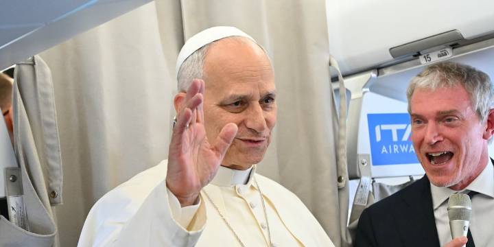 Pope Leo XIV doubles down on insistence for 2-state solution to resolve Israeli