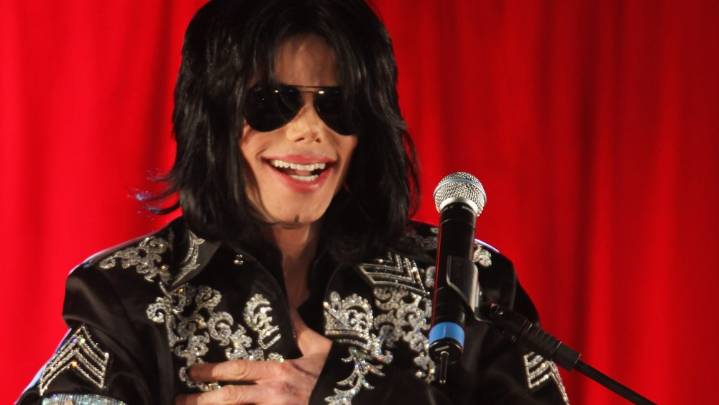 Michael Jackson Becomes First Artist With Top 10 Hits in Six Decades