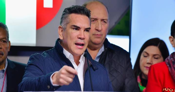 "Gobierno se cae a pedazos, son narcopolíticos": "Alito" Moreno aremete contra la 4T