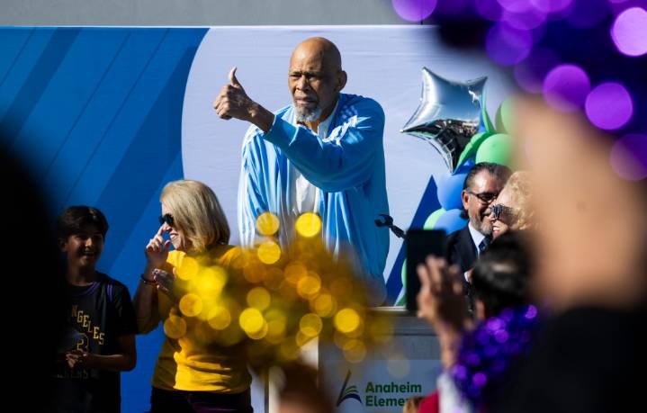 Abdul-Jabbar’s Skyhook Foundation teams with OC’s Inside the Outdoors – Orange County Register