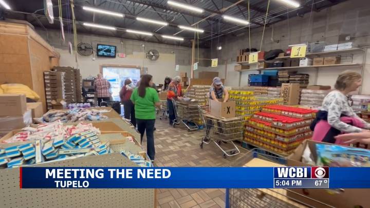 Lee Co. Northeast Mississippi Hunger Coalition holds chicken giveaway