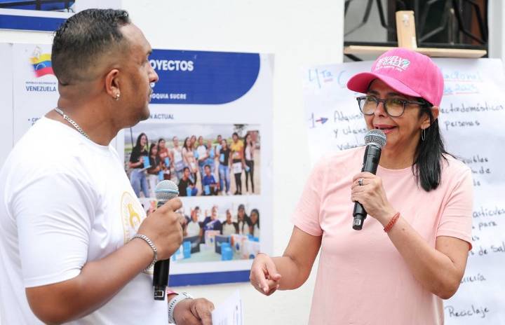 Delcy Rodríguez: 42% de proyectos que serán sometidos a elección popular pertenecen a II Transformación 22 de noviembre de 2025 | País Resaltó que en la nación "no hay élite política", ya que el poder