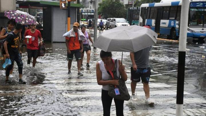 Impactantes videos del temporal que azota a la Ciudad de Buenos Aires y al Conurbano