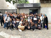 ¡Historias de Ultratumba Reviven en Caracas! La Primera Ruta Nocturna de Librerías Despierta el Terror y la Pasión Literaria