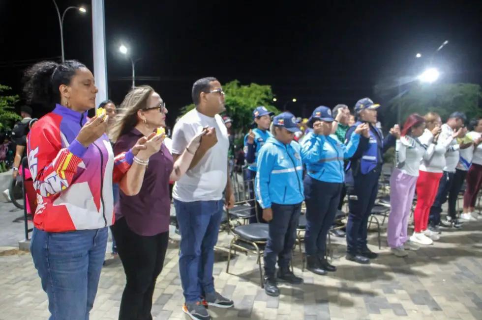 Pueblo de Falcón en vigilia por la paz de Venezuela