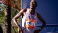 Keniano Benson Kipruto conquista Maratón de Nueva York en un final de infarto