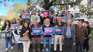 El PP critica en Llanes la gestión autonómica del control del lobo junto a ganaderos de la zona