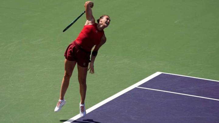WTA roundup: No. 1 Aryna Sabalenka cruises in WTA Finals opener