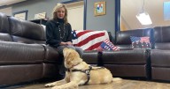 'Paw'tographs to support service dogs for veterans