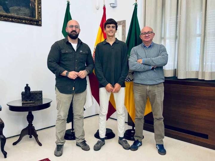 Beardo recibe a Ignacio Fernández, Campeón del Mundo Juvenil de Raceboard