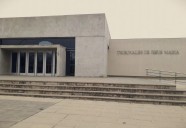 Un hombre que realizaba tareas de poda en los tribunales de Jesús María falleció tras caer de una escalera