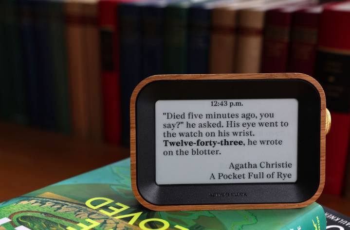 Biblioracle's 2025 gift guide for book lovers