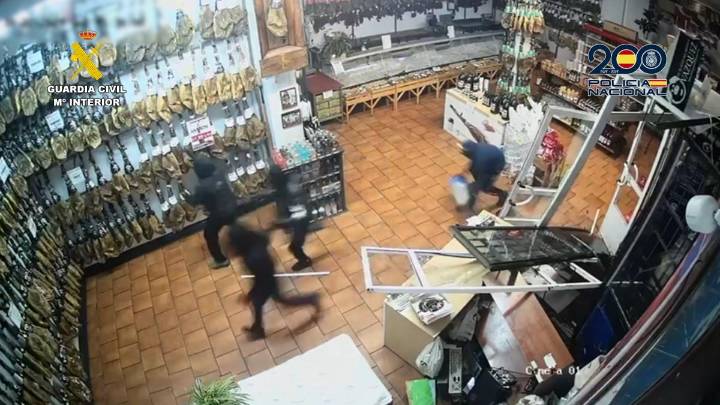 Desarticulada en Sevilla una de las bandas de aluniceros más activas del sur de España