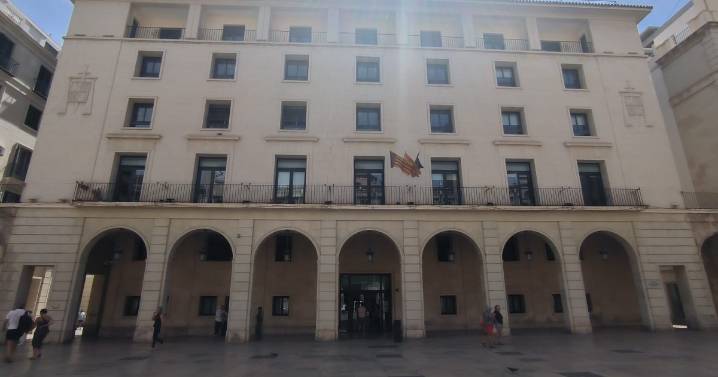 Juzgan a un empresario inmobiliario acusado de engañar a un matrimonio: «Cobró 129.800 euros y no construyó la vivienda»