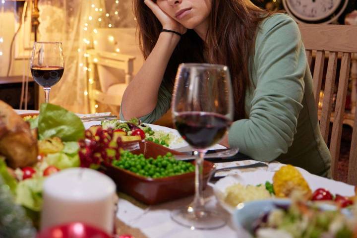 Woman Refuses to Celebrate Christmas with Her Mother After Decades of Hurt