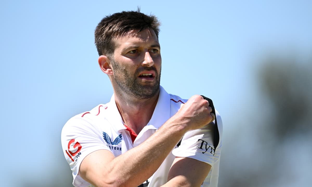 England suffer injury scare to key fast bowler during Ashes warm