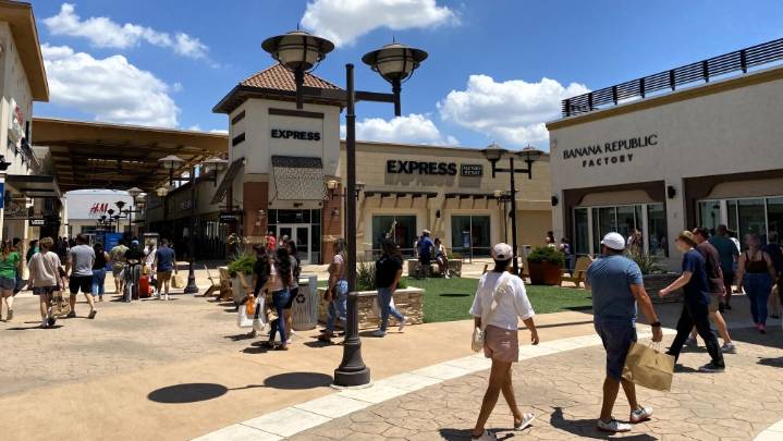 Tanger Reports Solid Q3, Raises Outlook For 2025