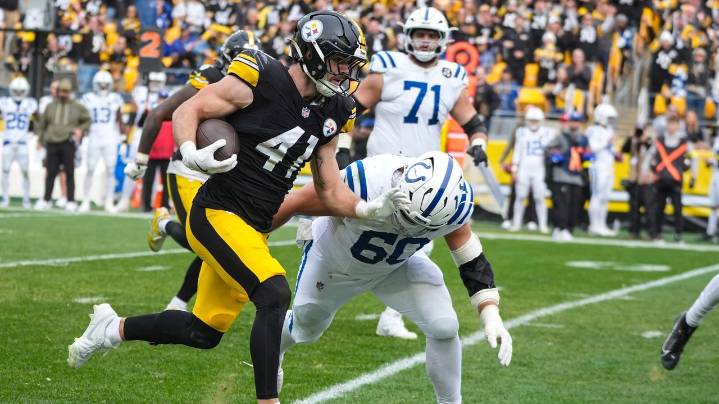Embattled Steelers defense forces 6 turnovers as Pittsburgh tops AFC