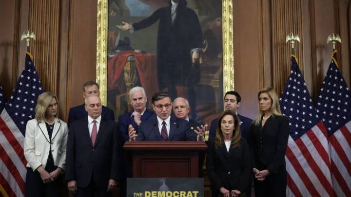 Senado de EU pacta fin al cierre récord de 40 días